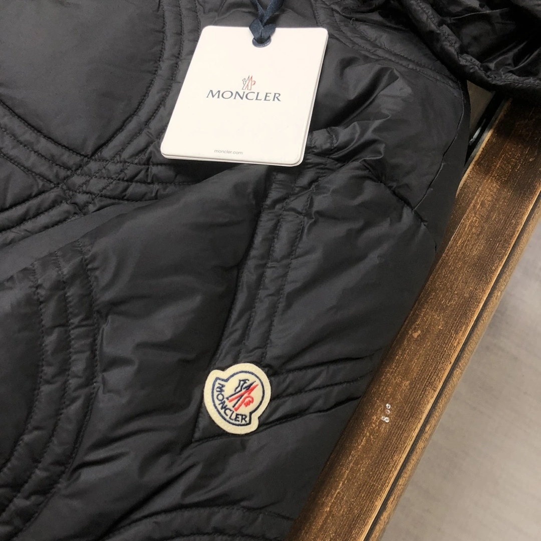 wg.luxury-- 7o9385r Down jacket item:E-F355J2129H